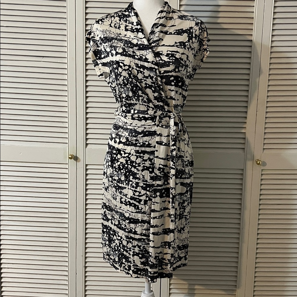 DVF Mindy Silk Wrap Dress Size 6
